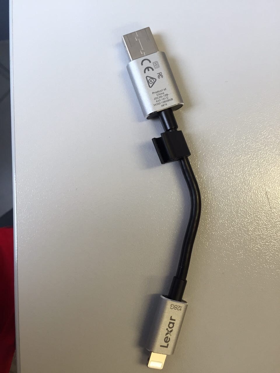 COME FAR LEGGERE UNA CHIAVETTA USB AD UN iPHONE – Quick Reviews #1